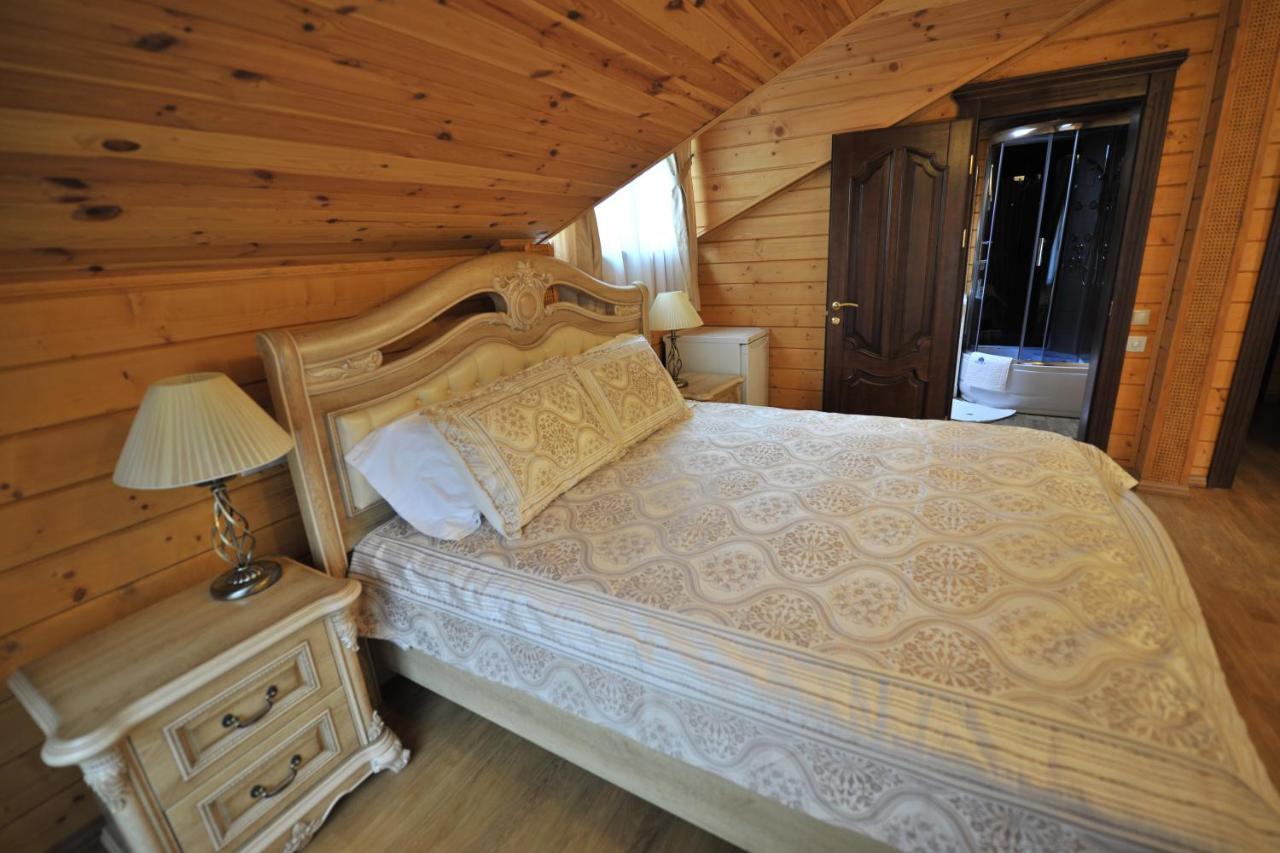 Комплекс Відпочинку Goldfіsh Сlub Babintsy Exterior foto